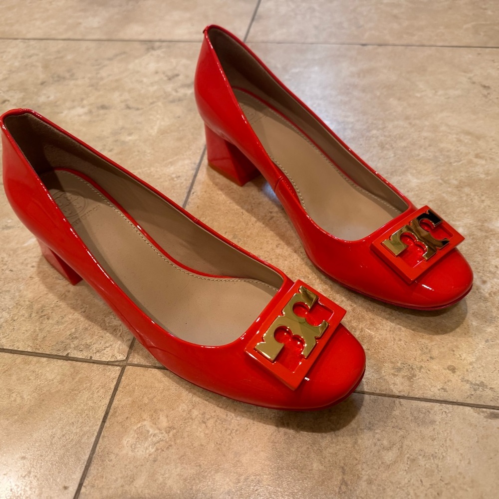 Tory Burch Leather Block Heel Shoe- New